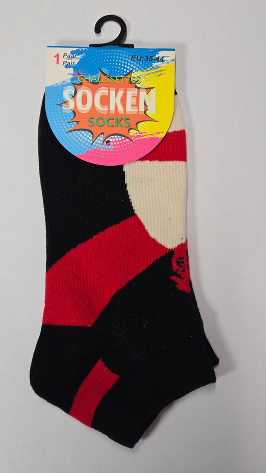 Socken mit Rot/Schwarzem Motiv