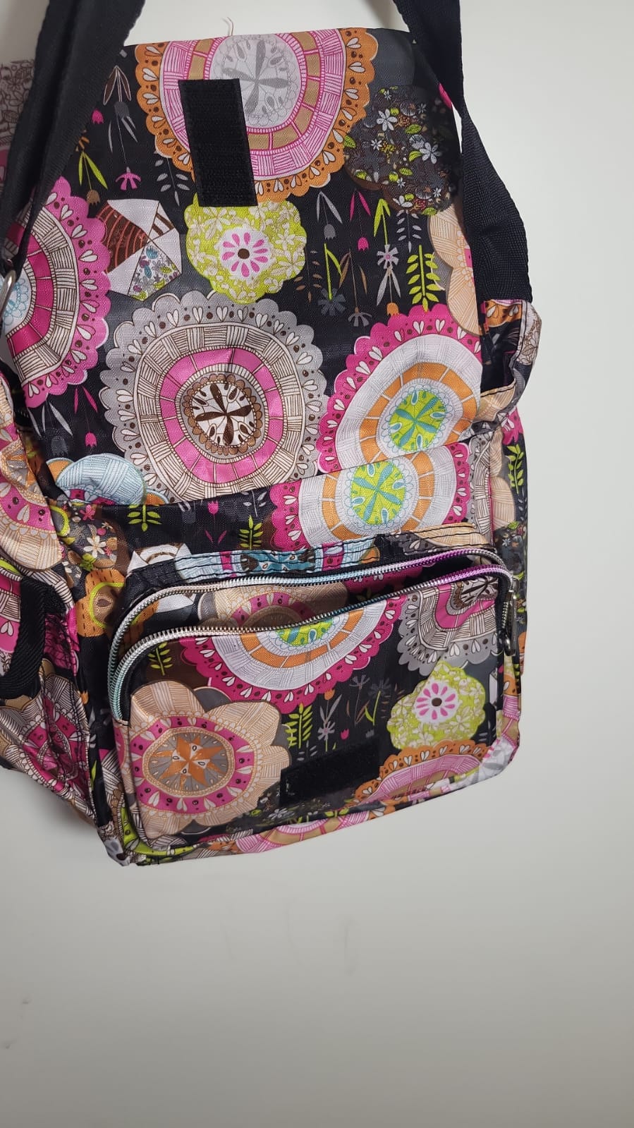 kleine Tasche mit Blumenmuster