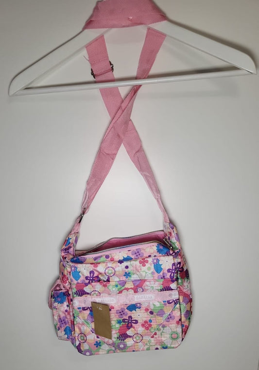 kleine Tasche mit Blumenmuster